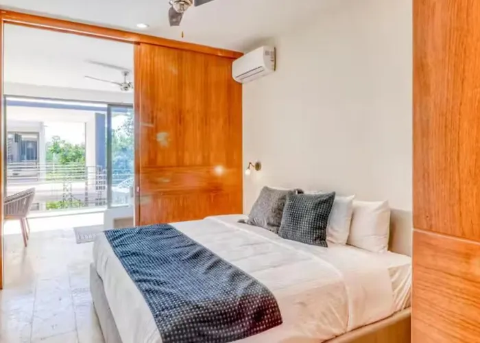 Amena *